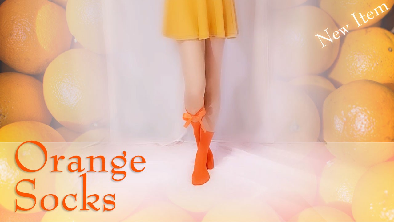 【Ribbon】オレンジショートソックスと2色のミニスカート【カバコ】