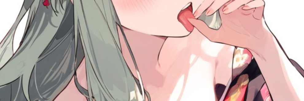 観月エレナ